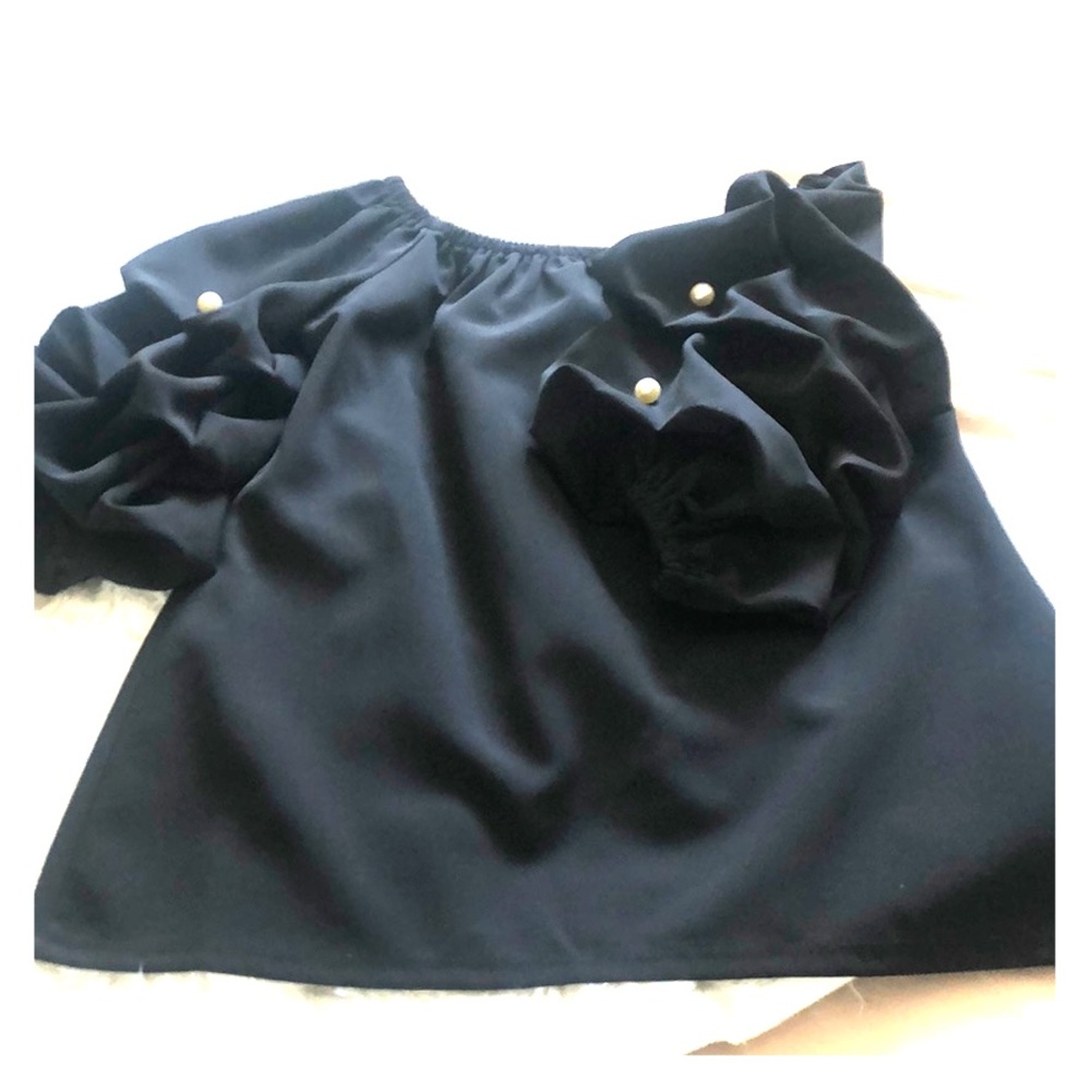 Off the shoulder stylish Top